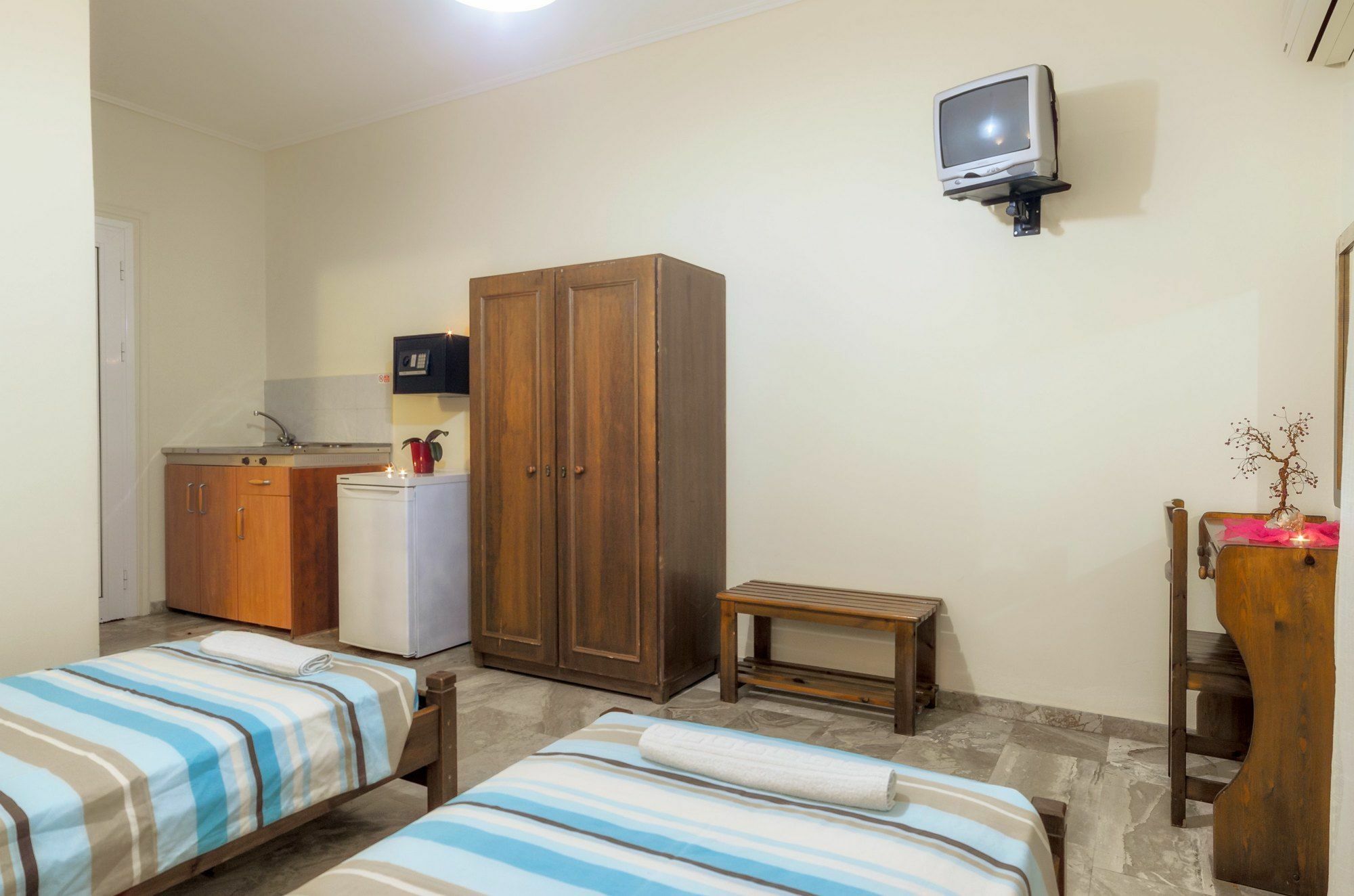 Borsalino Studios & Apartments Laganas Dış mekan fotoğraf
